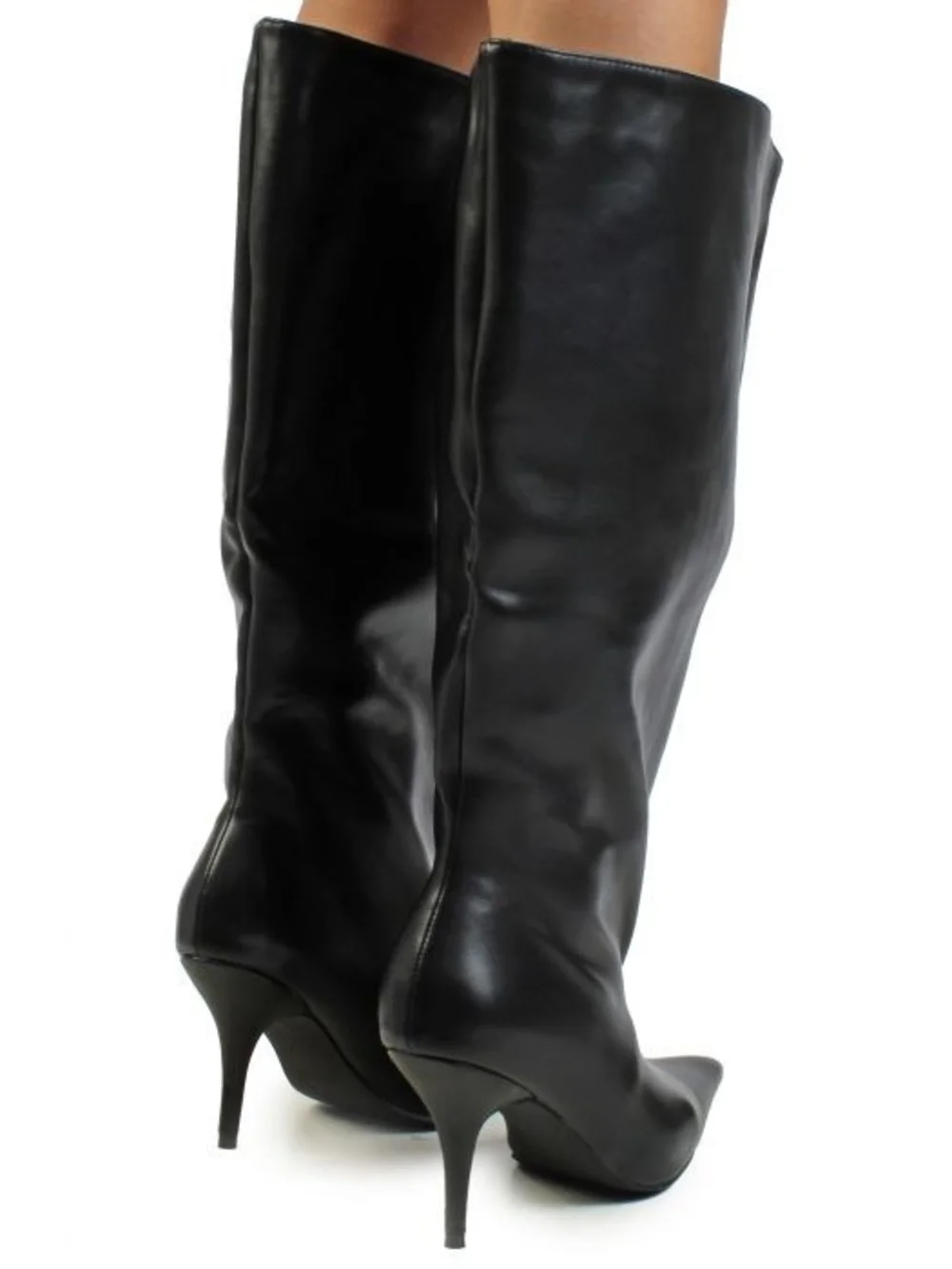 Azalea Wang sleek black
